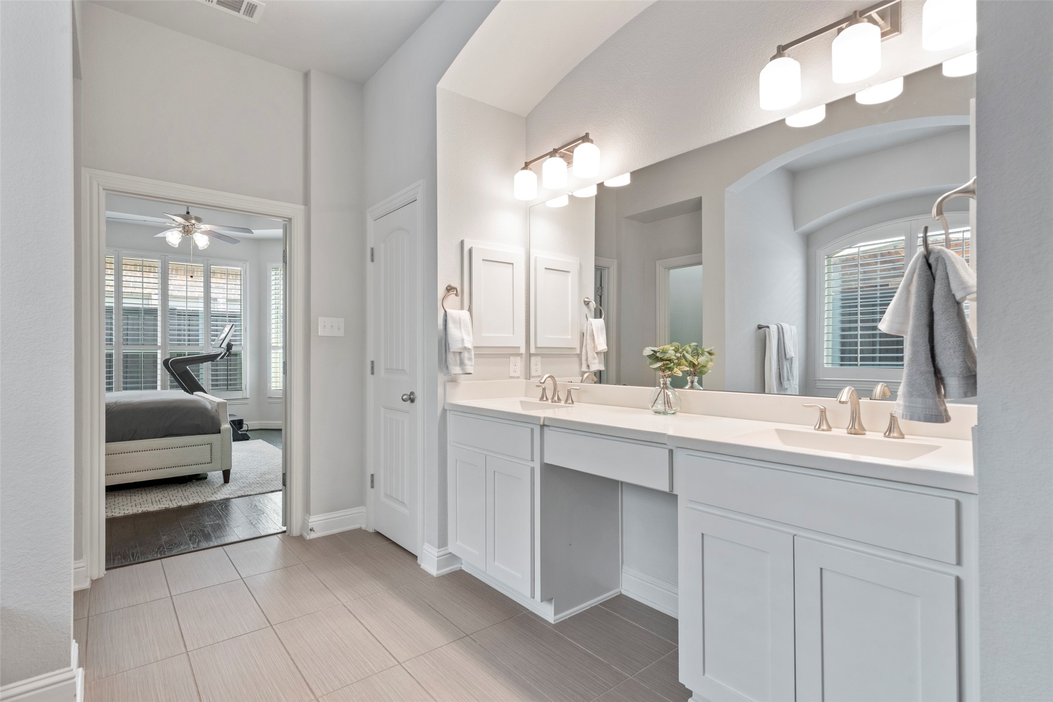 18265 Brighton Green Dallas TX 75252