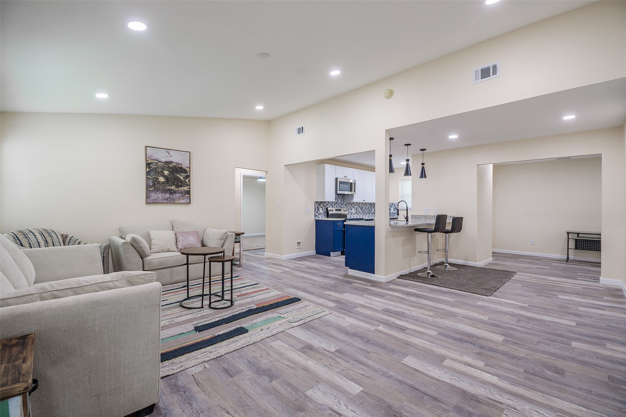 5305 Cahill Oval Street River Oaks TX 76114