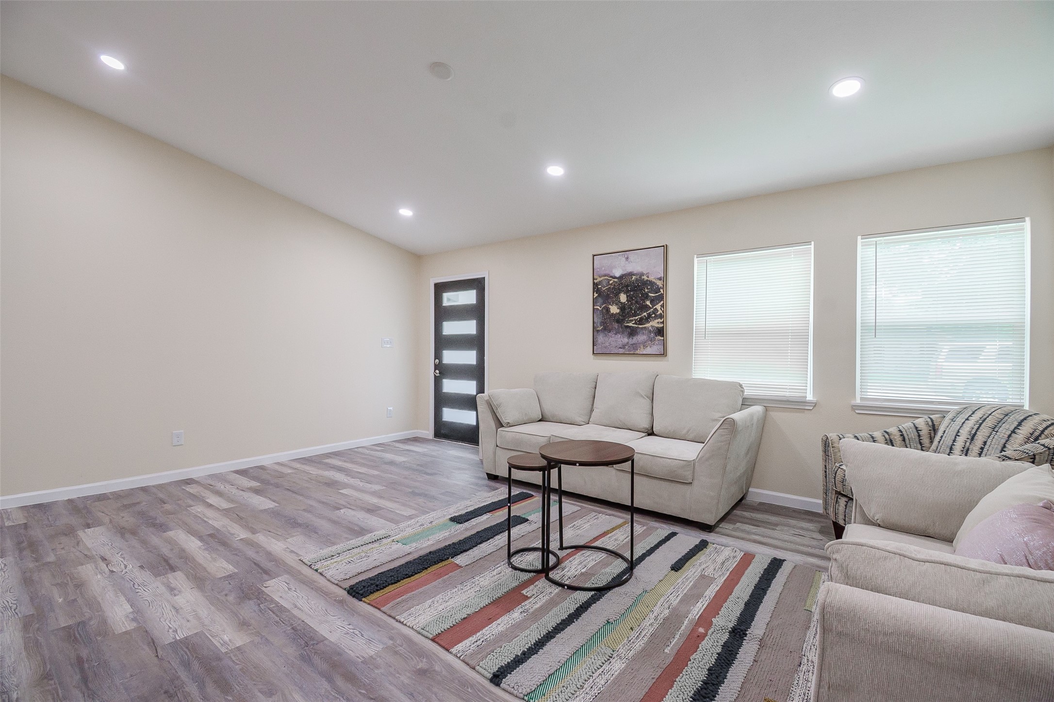 5305 Cahill Oval Street River Oaks TX 76114