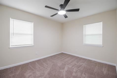 5305 Cahill Oval Street River Oaks TX 76114