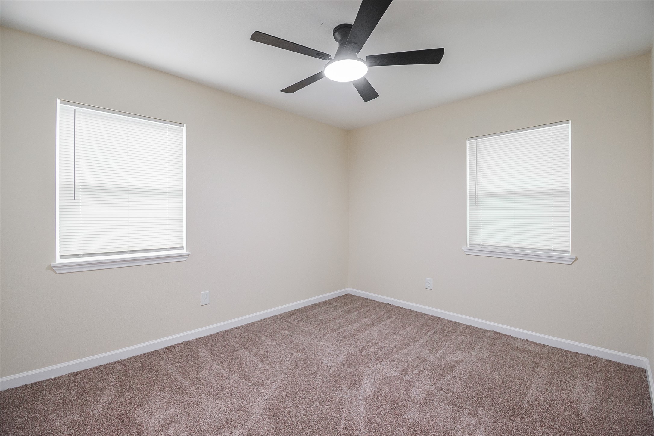 5305 Cahill Oval Street River Oaks TX 76114