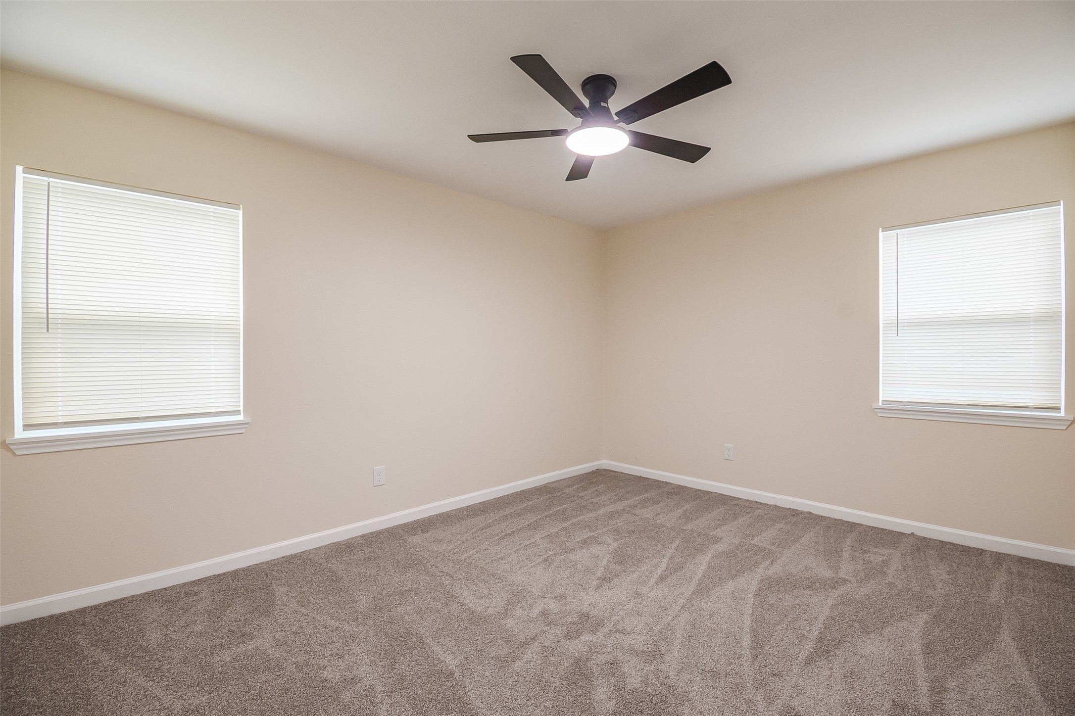 5305 Cahill Oval Street River Oaks TX 76114