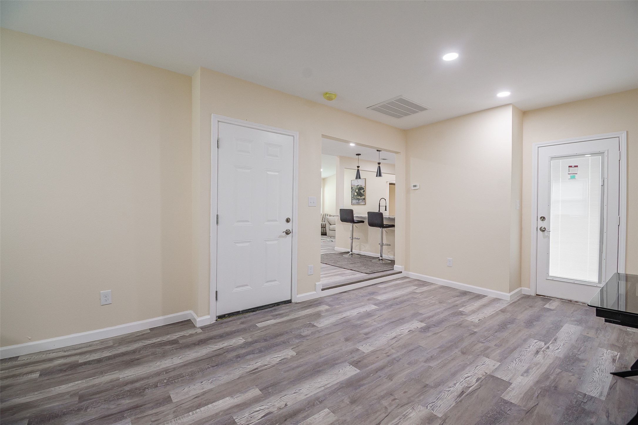 5305 Cahill Oval Street River Oaks TX 76114