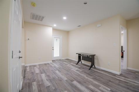 5305 Cahill Oval Street River Oaks TX 76114