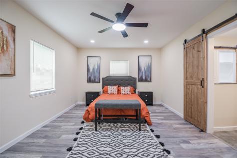 5305 Cahill Oval Street River Oaks TX 76114