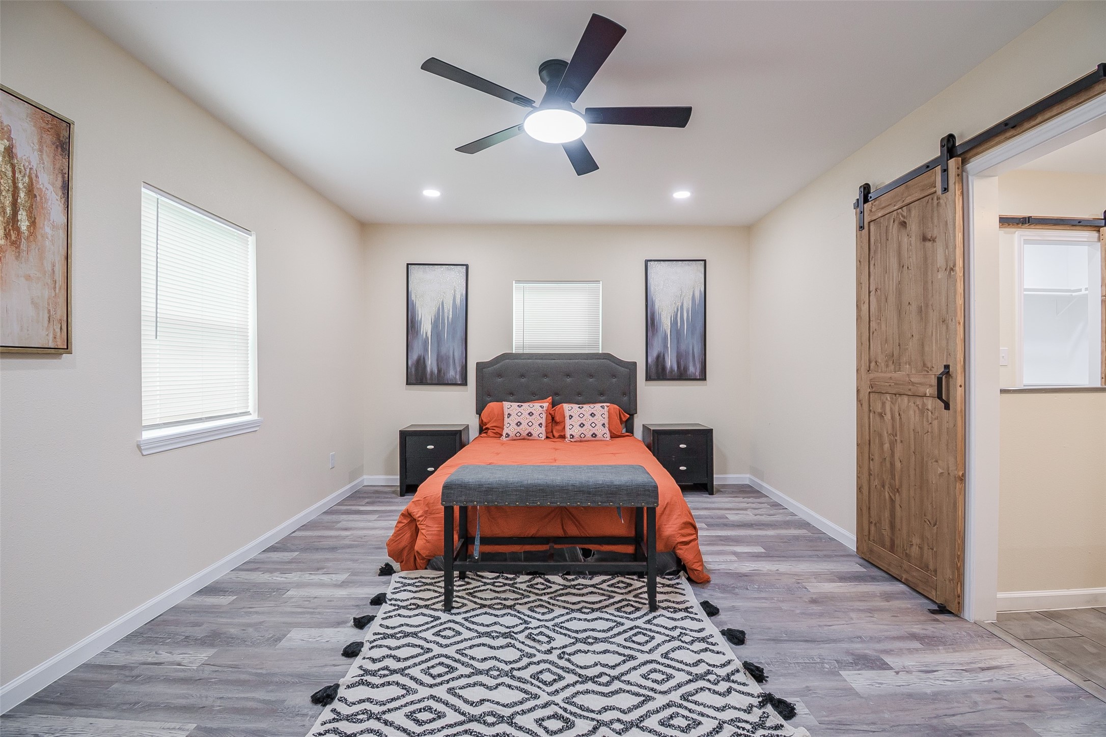 5305 Cahill Oval Street River Oaks TX 76114