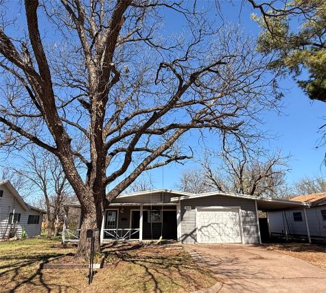 312 W Church Street Olney TX 76374
