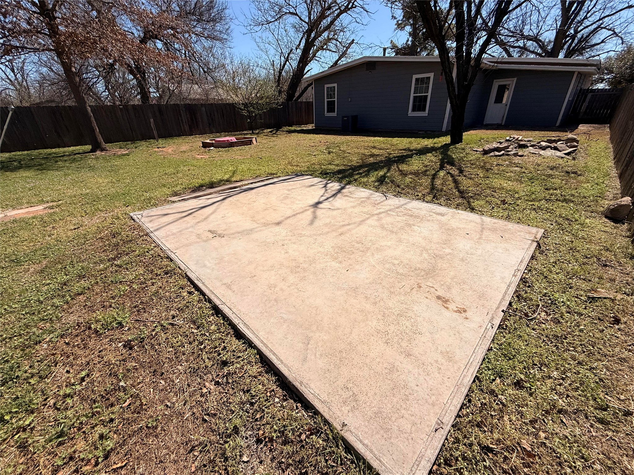 312 W Church Street Olney TX 76374