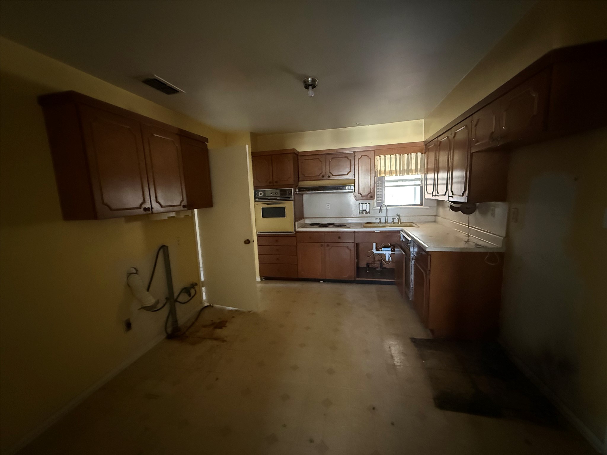 7725 Davenport Avenue Fort Worth TX 76116