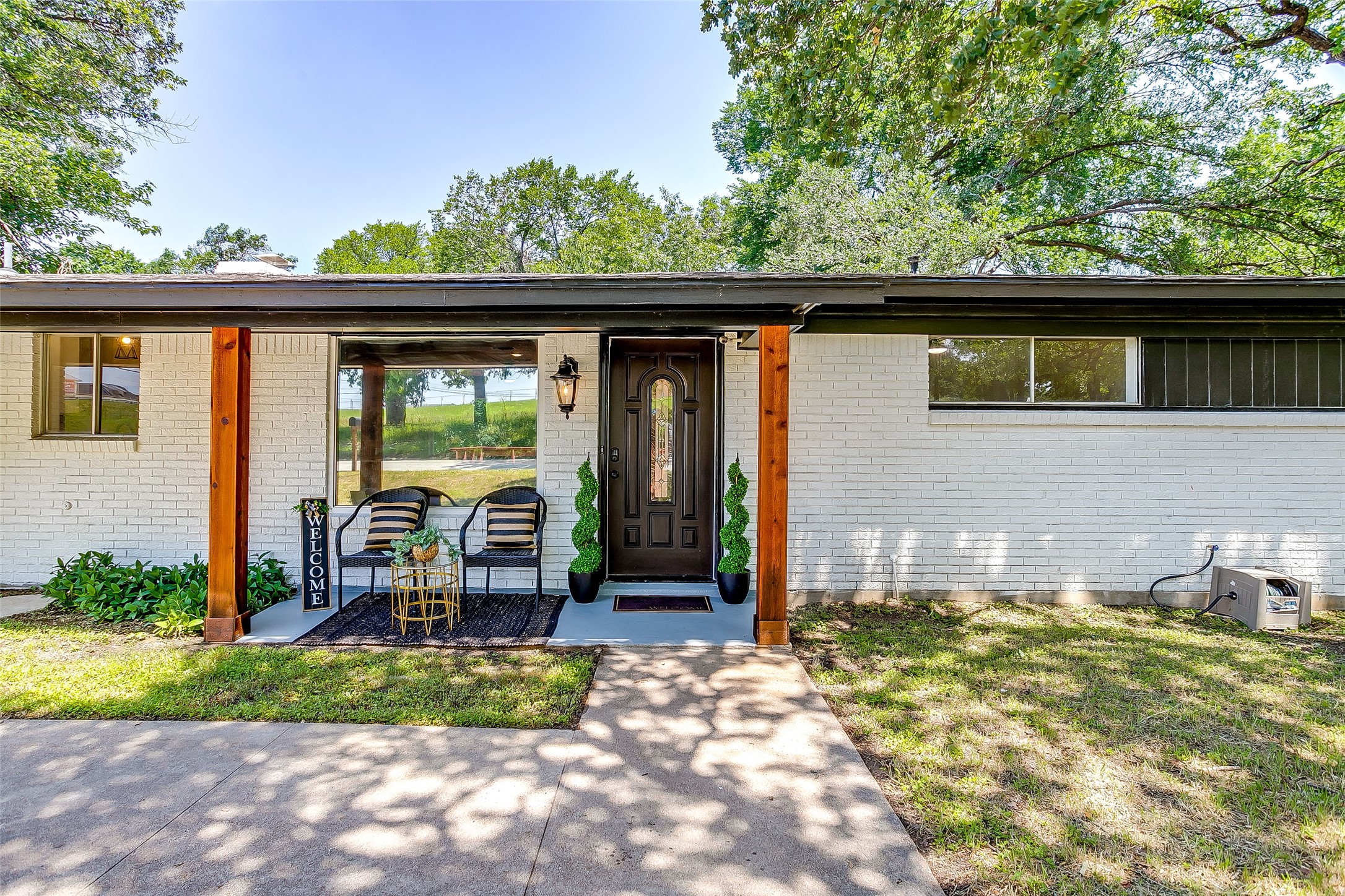 109 Redbird Lane N Azle TX 76020