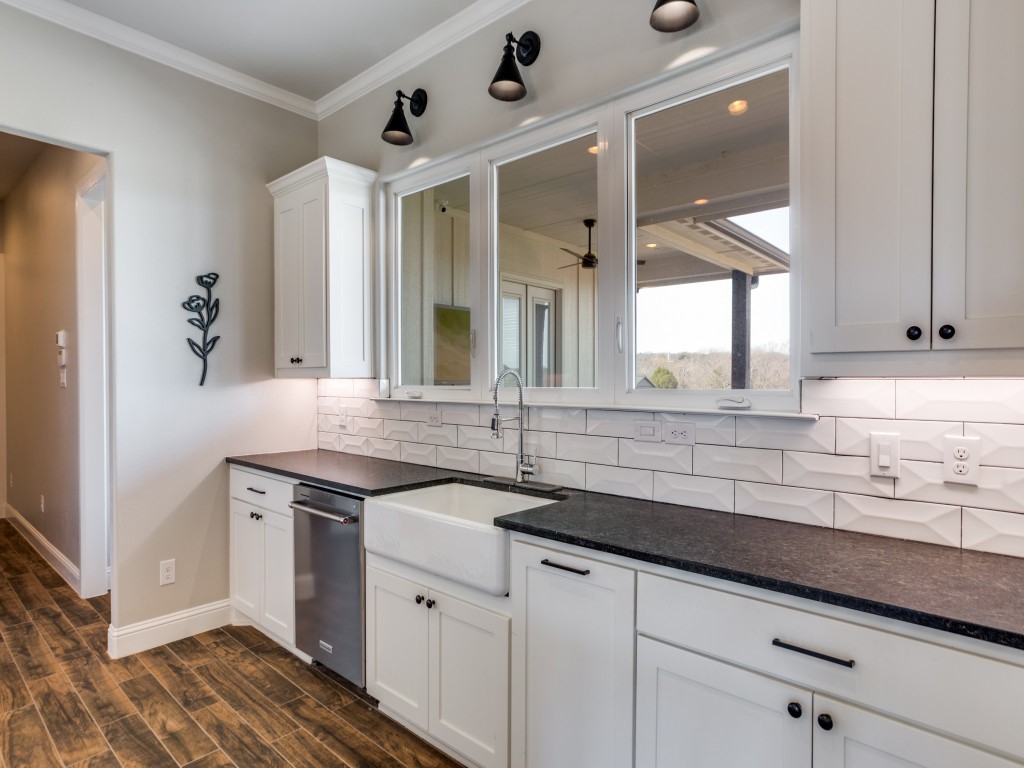 2000 Ragland Trail Azle TX 76020