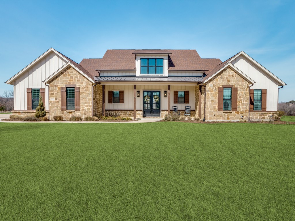 2000 Ragland Trail Azle TX 76020