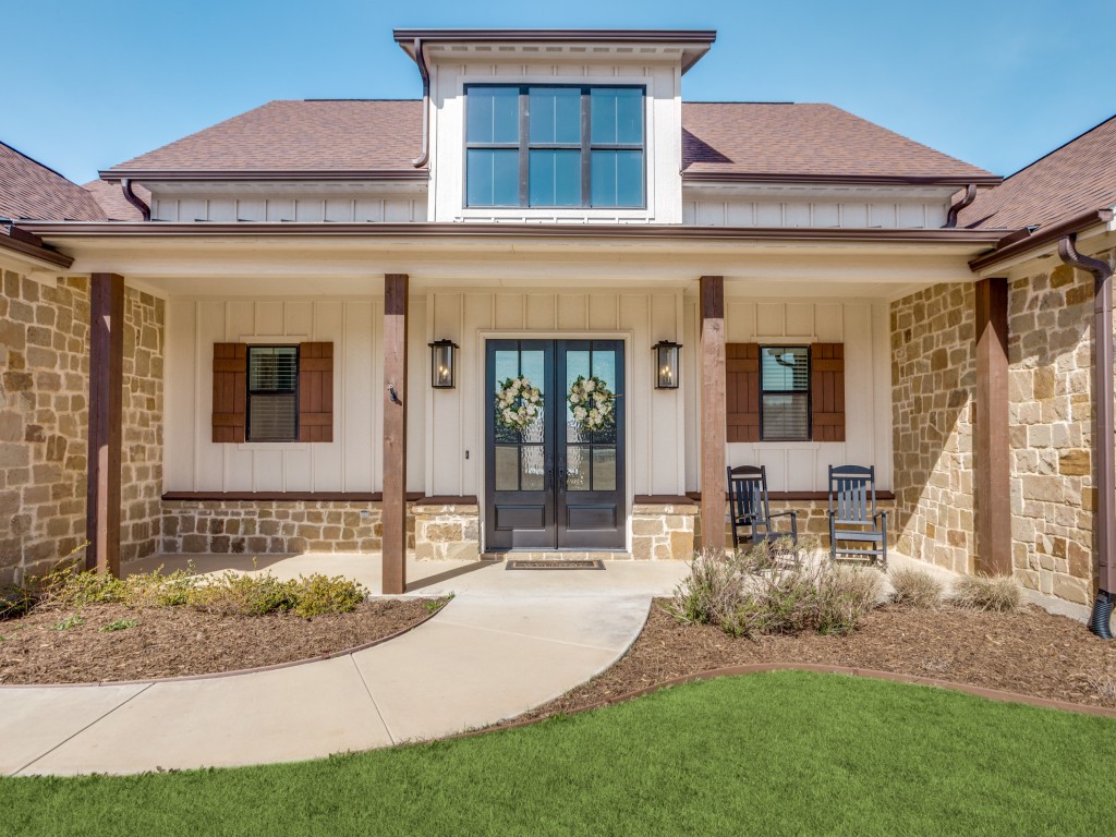 2000 Ragland Trail Azle TX 76020