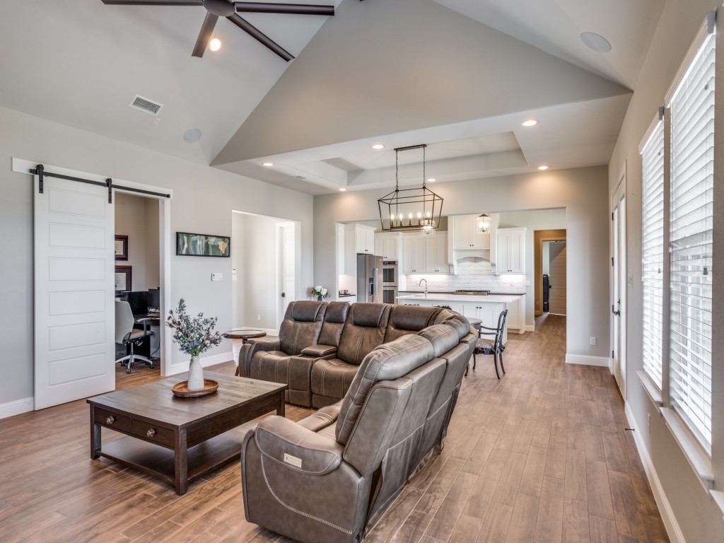 2000 Ragland Trail Azle TX 76020