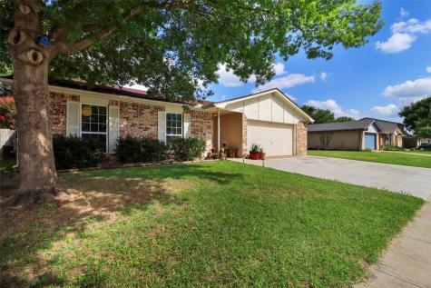 5303 Smoke Tree Drive Arlington TX 76018