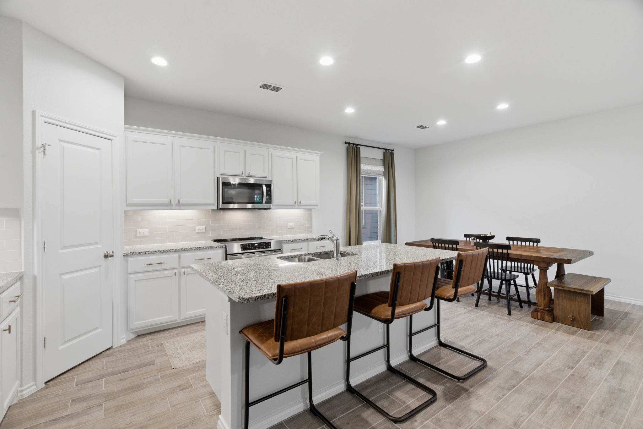 1017 King Street Aubrey TX 76227