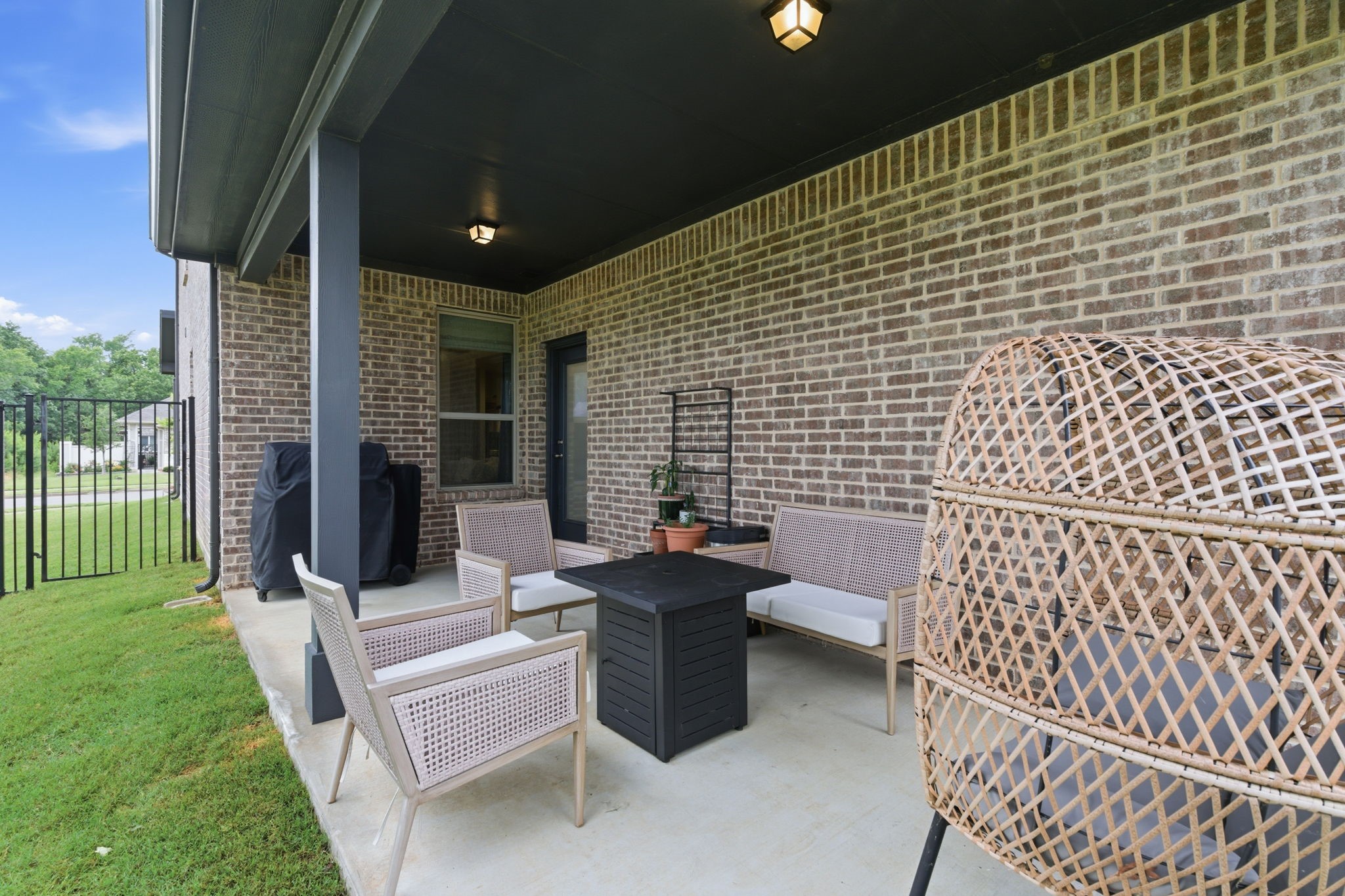 1017 King Street Aubrey TX 76227