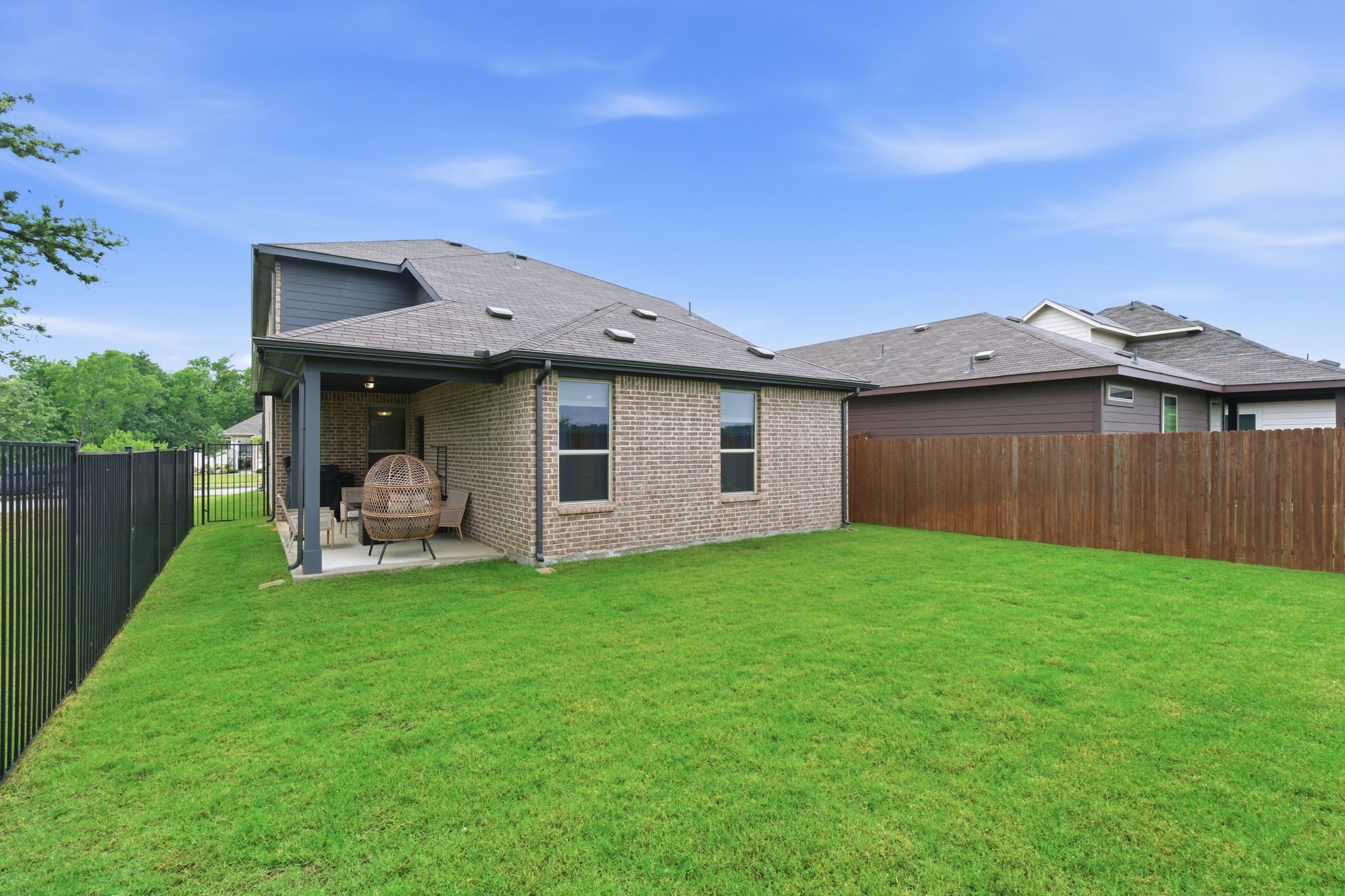 1017 King Street Aubrey TX 76227