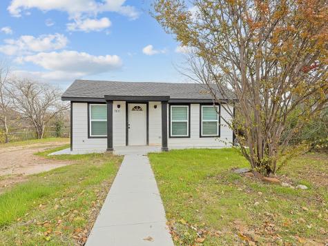 5011 Miller Avenue Fort Worth TX 76119