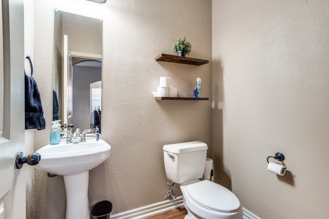 1815 Bersand Gainesville TX 76240