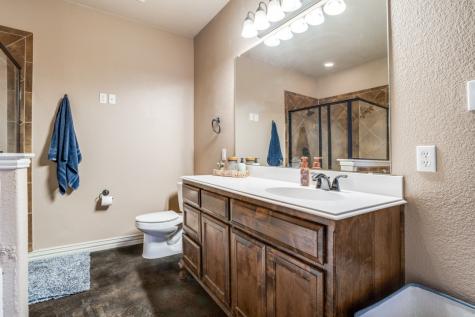 1815 Bersand Gainesville TX 76240