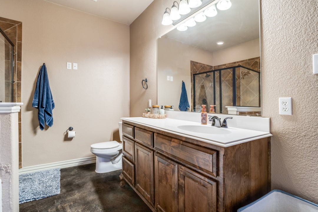 1815 Bersand Gainesville TX 76240