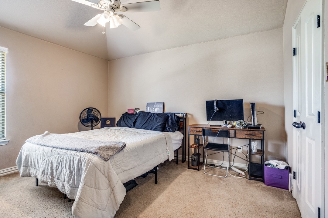 1815 Bersand Gainesville TX 76240