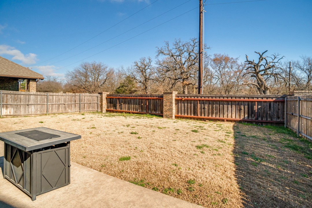 1815 Bersand Gainesville TX 76240