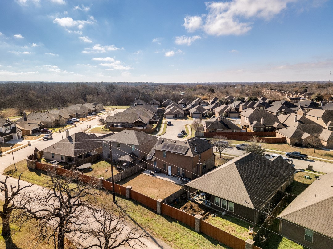 1815 Bersand Gainesville TX 76240
