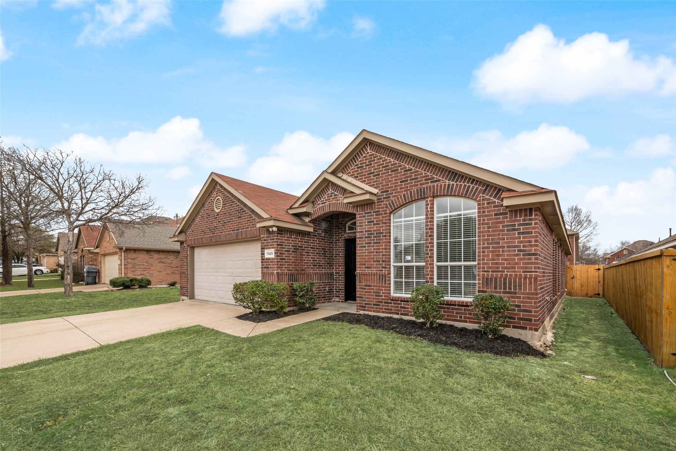 7928 Hill Country Lane Dallas TX 75249
