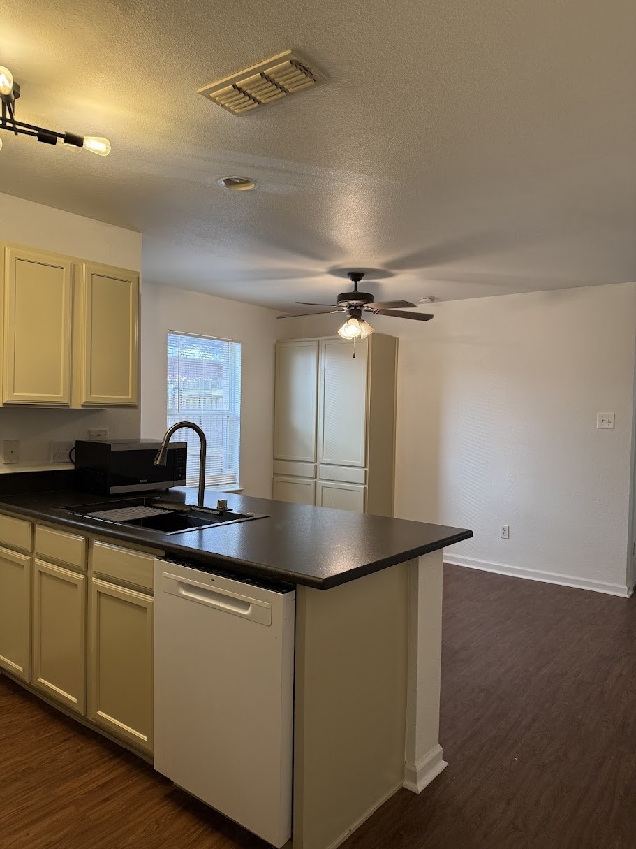 1221 Village Garden Drive Azle TX 76020