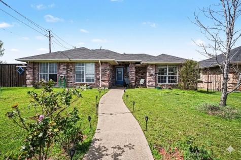 2621 Buck Drive Mesquite TX 75181