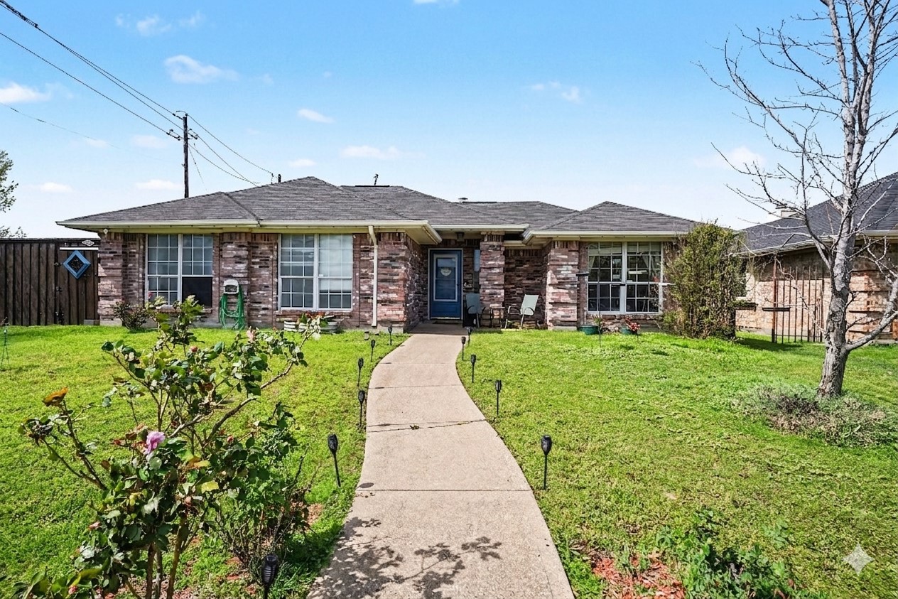 2621 Buck Drive Mesquite TX 75181