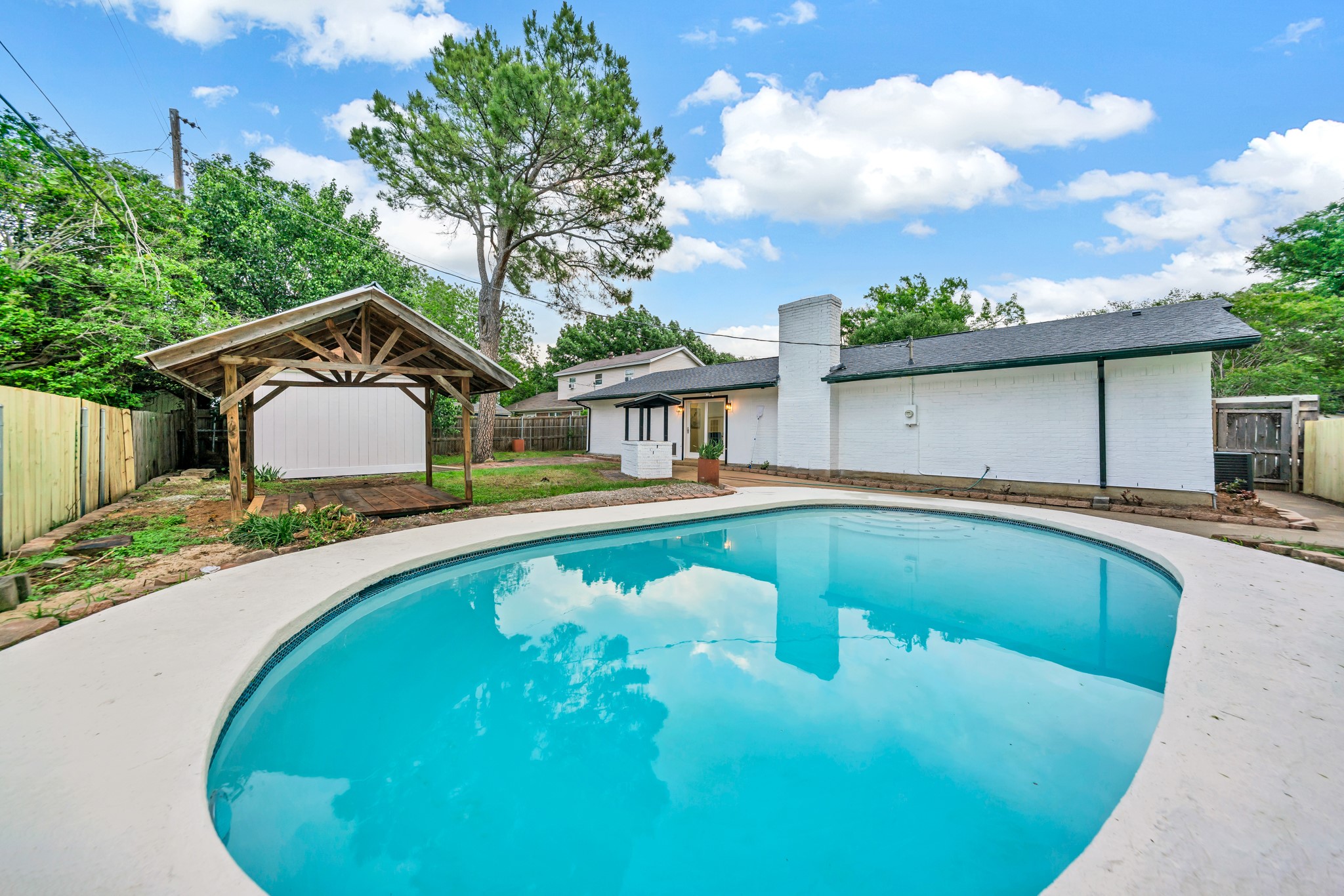 817 Savannah Way Bedford TX 76022