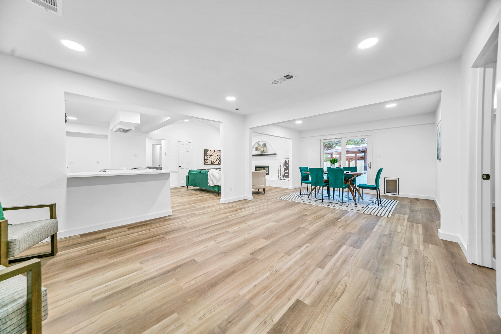 817 Savannah Way Bedford TX 76022