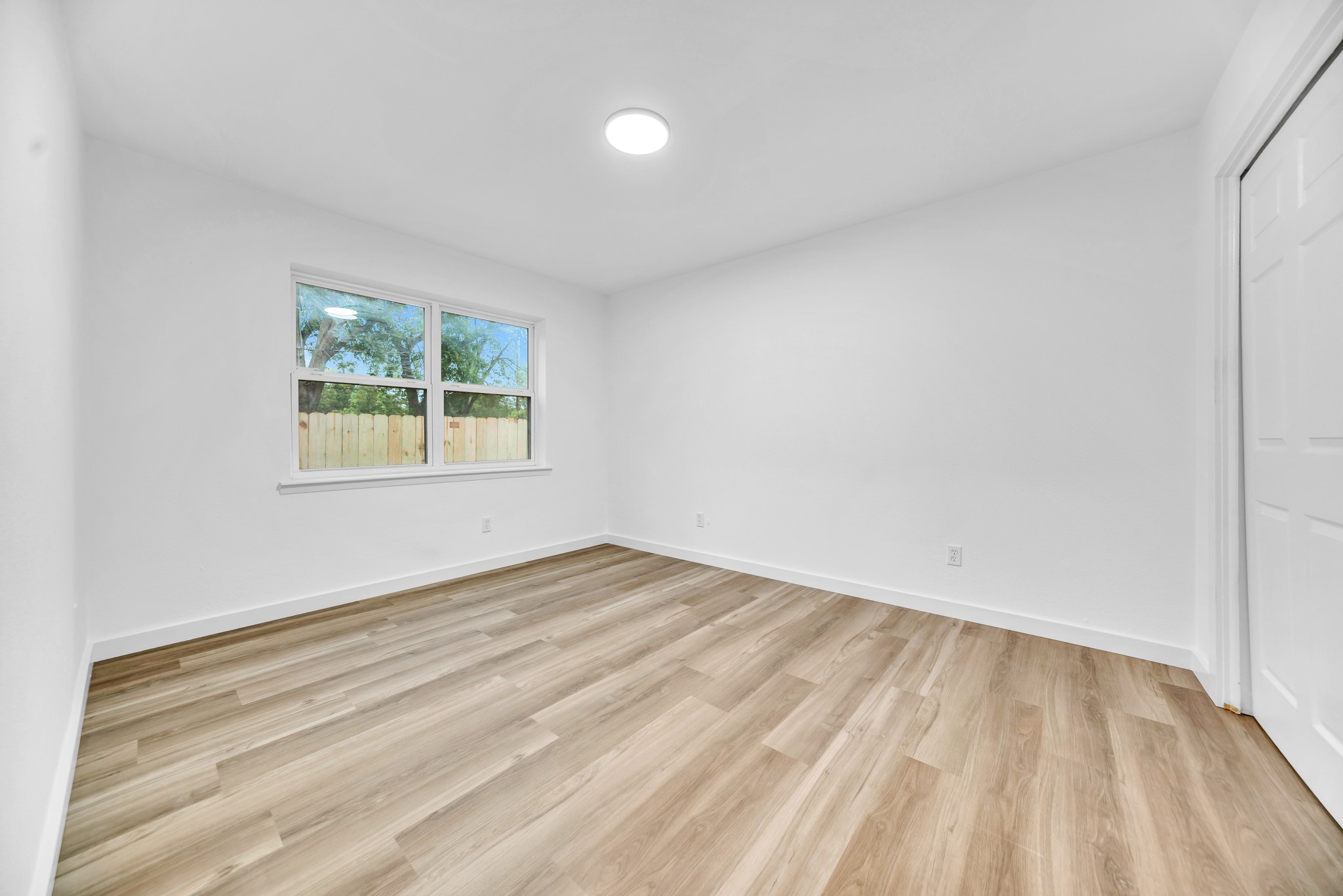 817 Savannah Way Bedford TX 76022