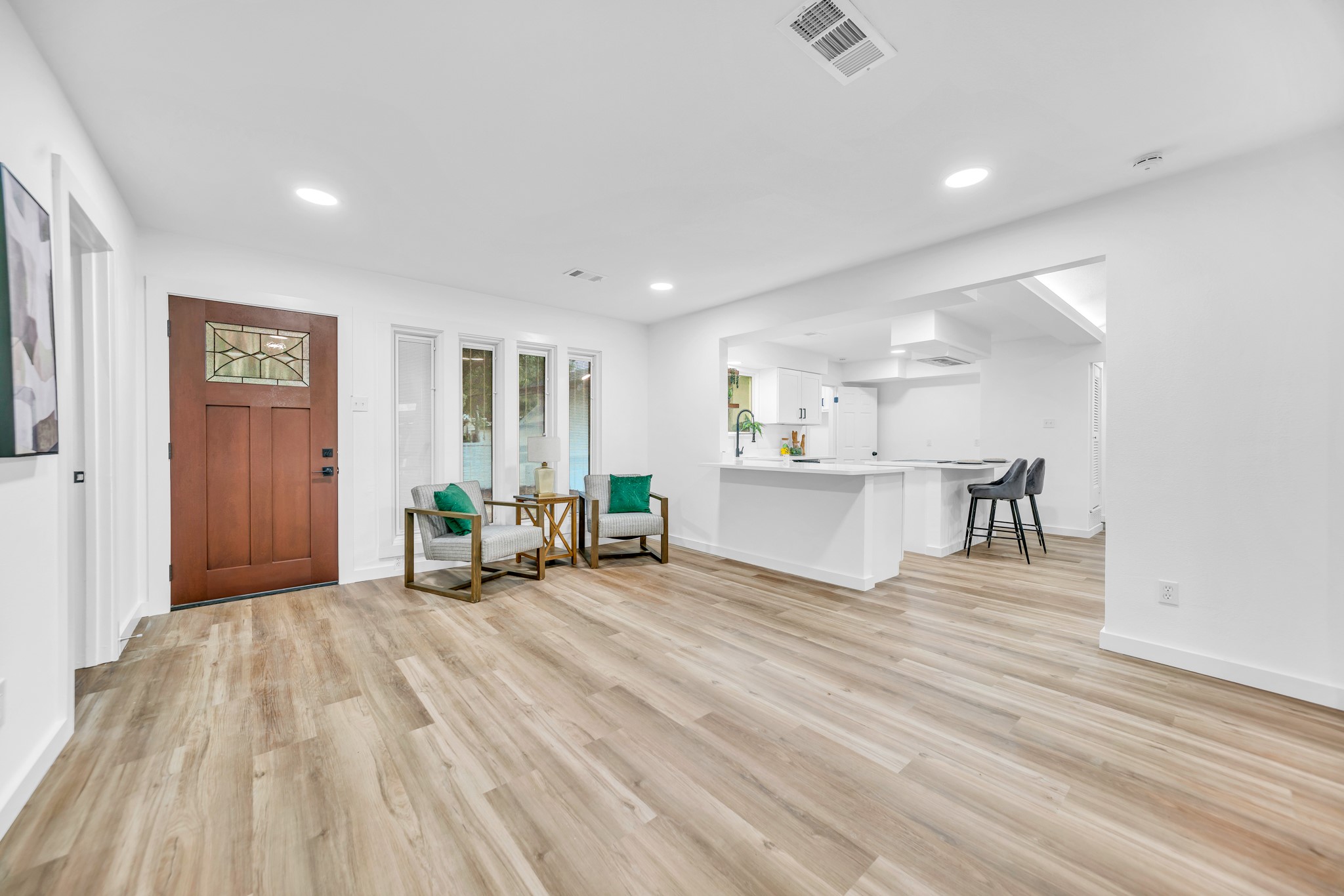 817 Savannah Way Bedford TX 76022