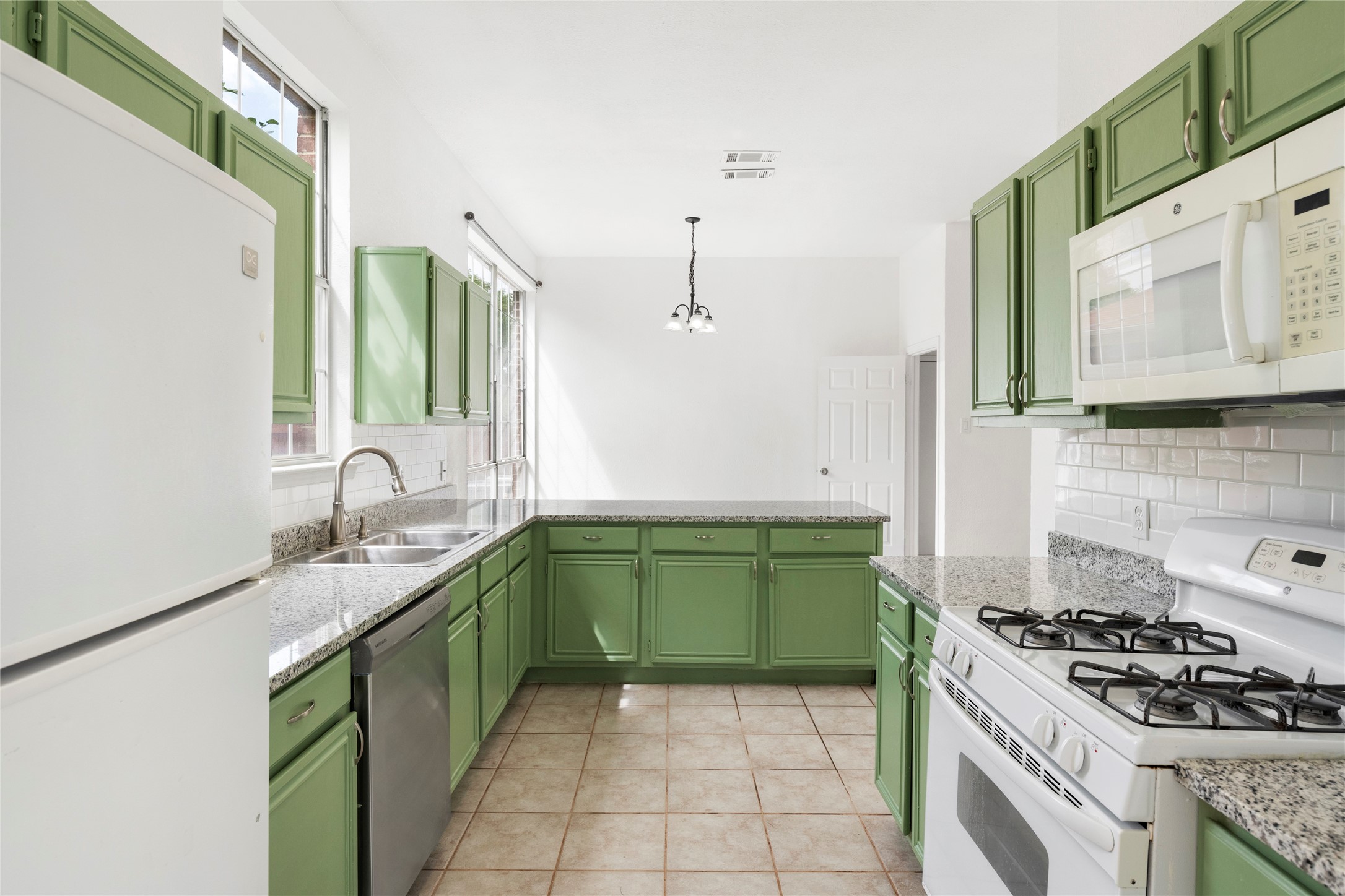 559 Raintree Circle Coppell TX 75019
