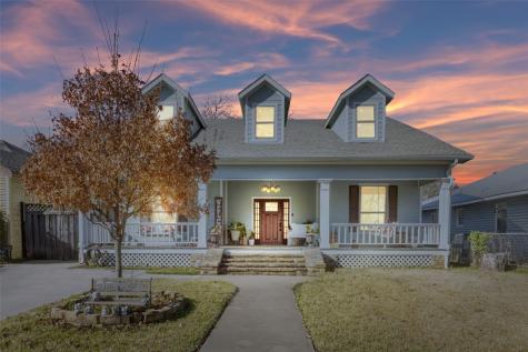 415 S Montreal Avenue Dallas TX 75208