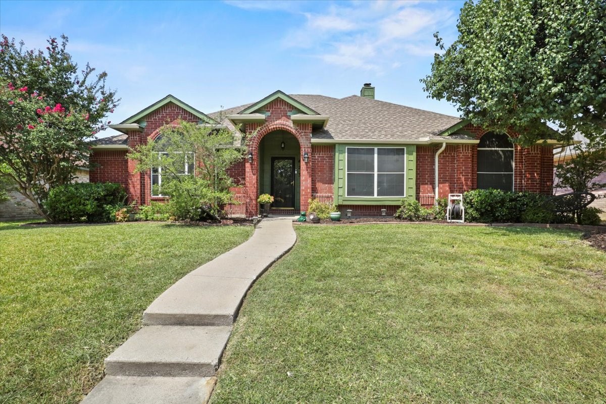 423 N Winding Oaks Drive Wylie TX 75098