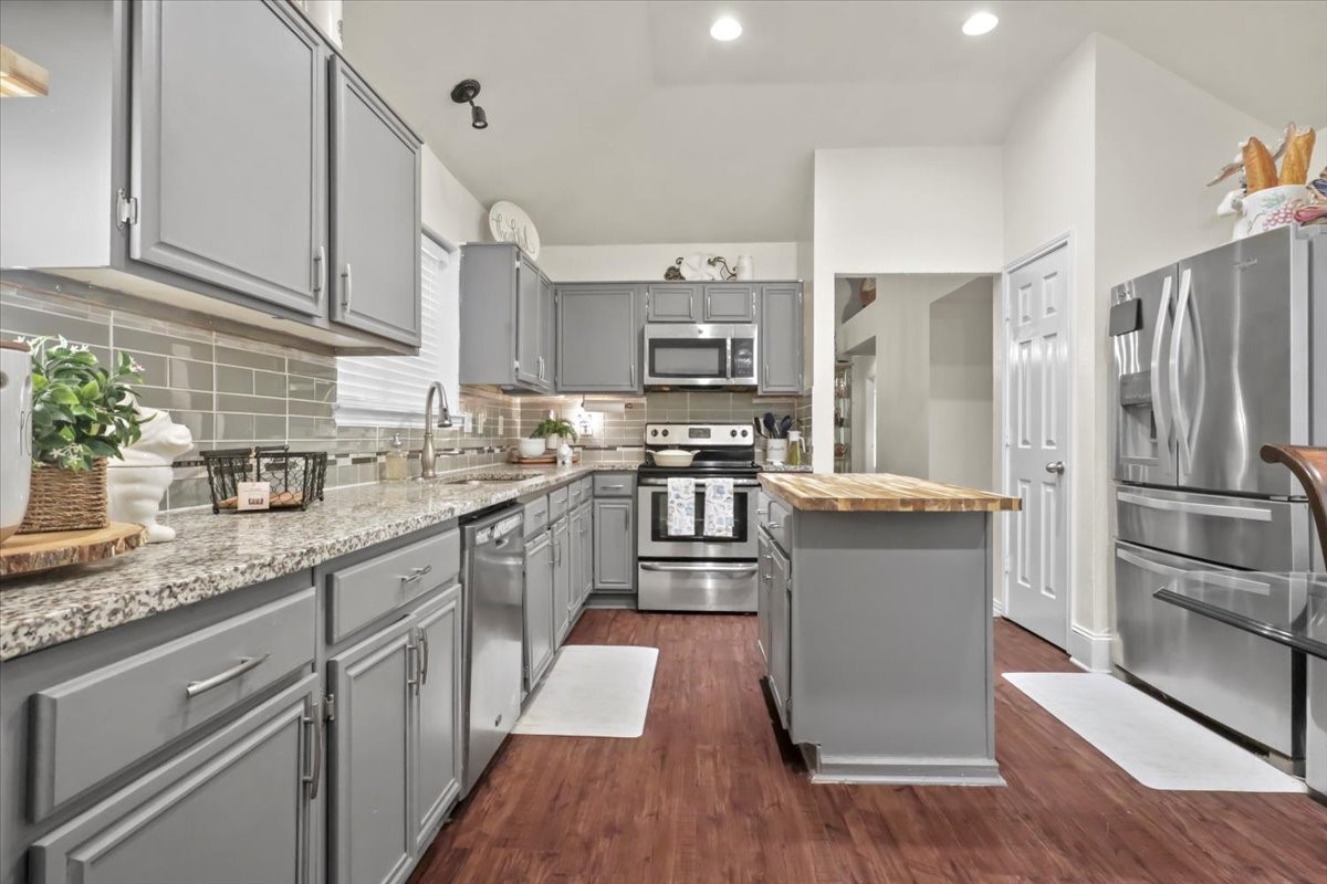 423 N Winding Oaks Drive Wylie TX 75098