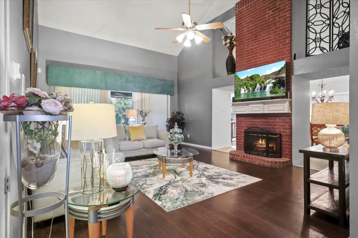 423 N Winding Oaks Drive Wylie TX 75098
