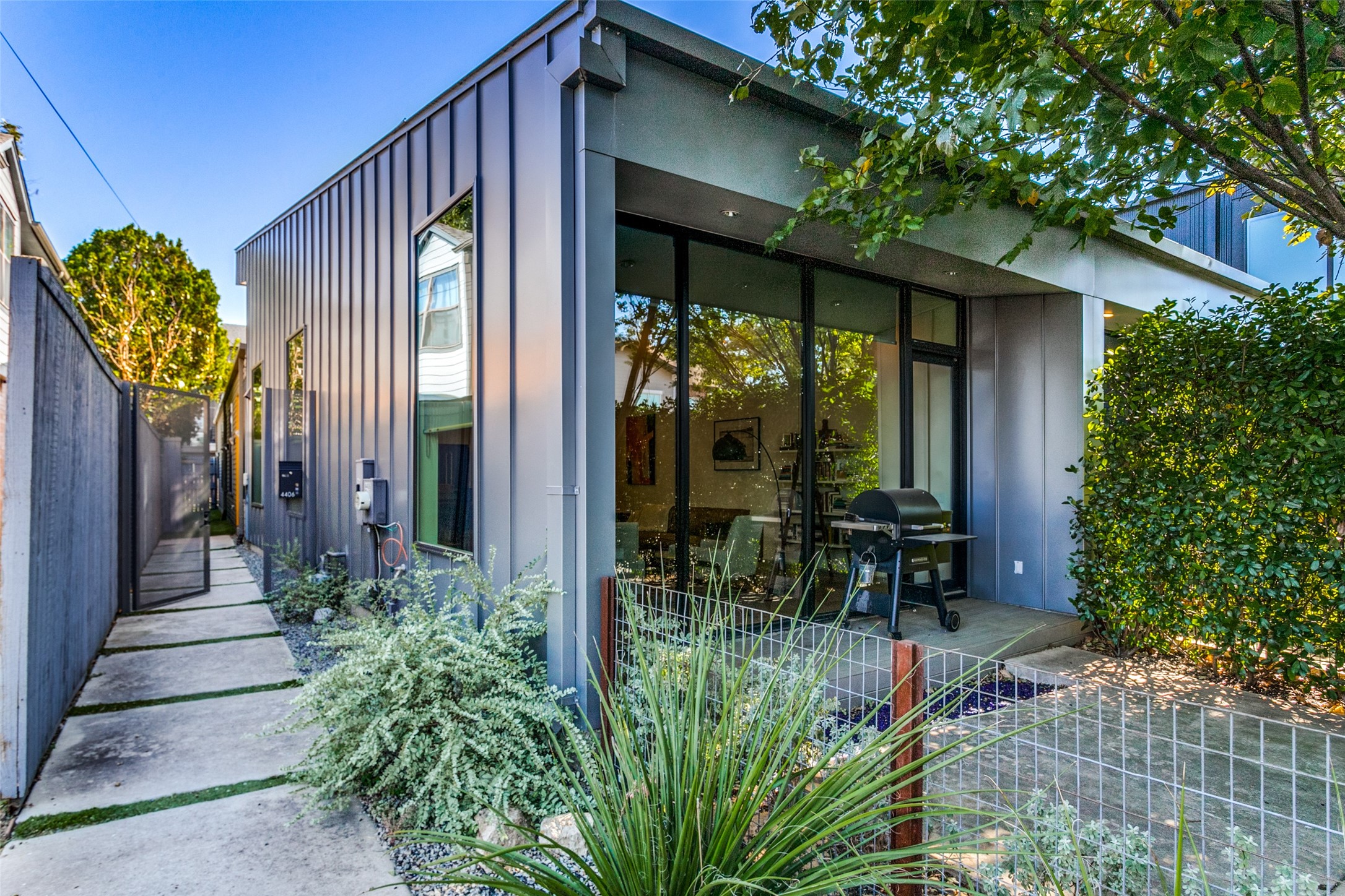 4406 Deere Street Dallas TX 75204