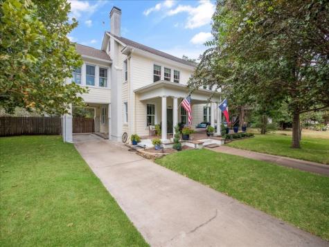 1408 W 3rd Avenue Corsicana TX 75110