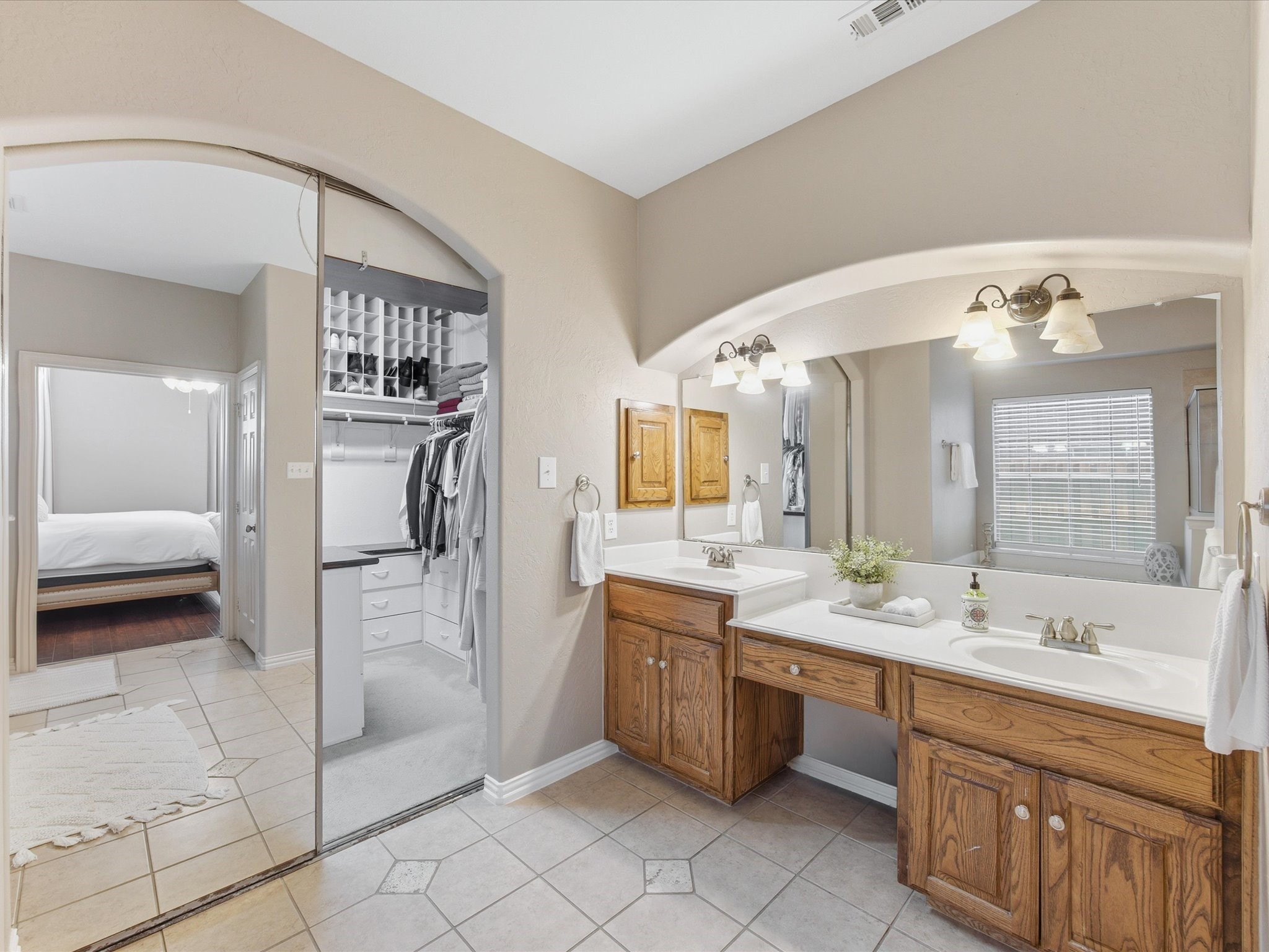 2018 Spring Creek Drive Midlothian TX 76065