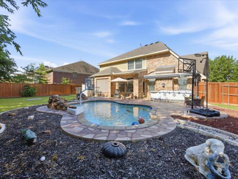 2018 Spring Creek Drive Midlothian TX 76065