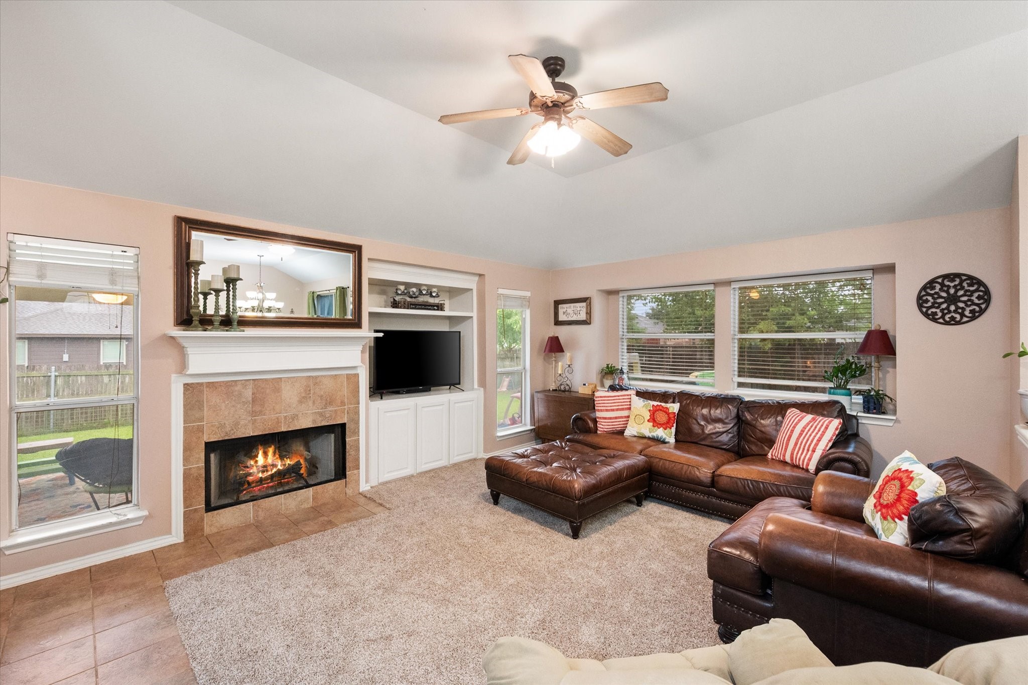 202 Creek Point Lane Arlington TX 76002