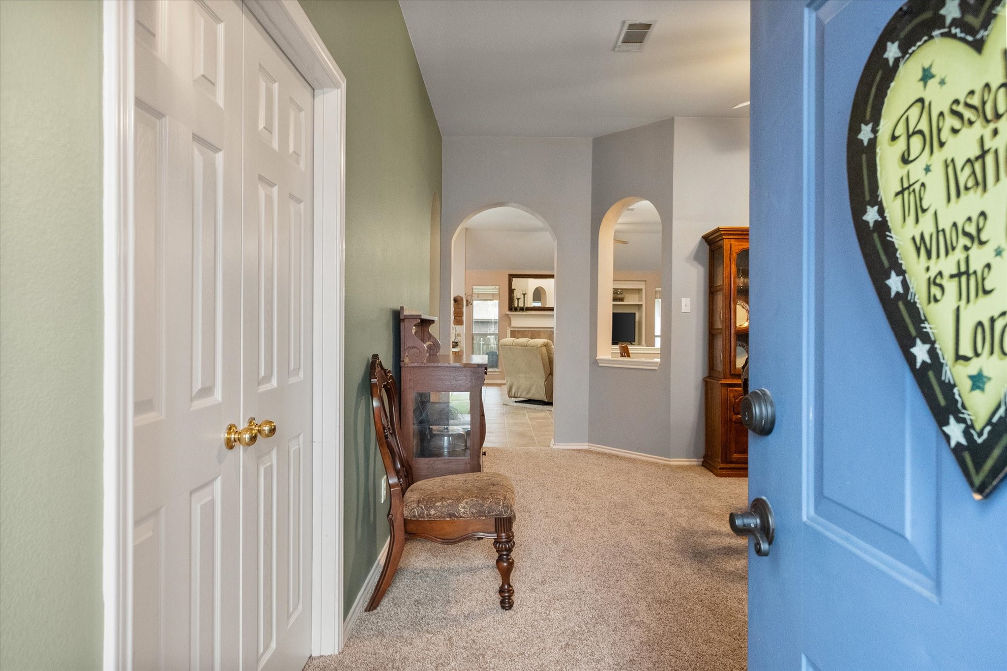 202 Creek Point Lane Arlington TX 76002