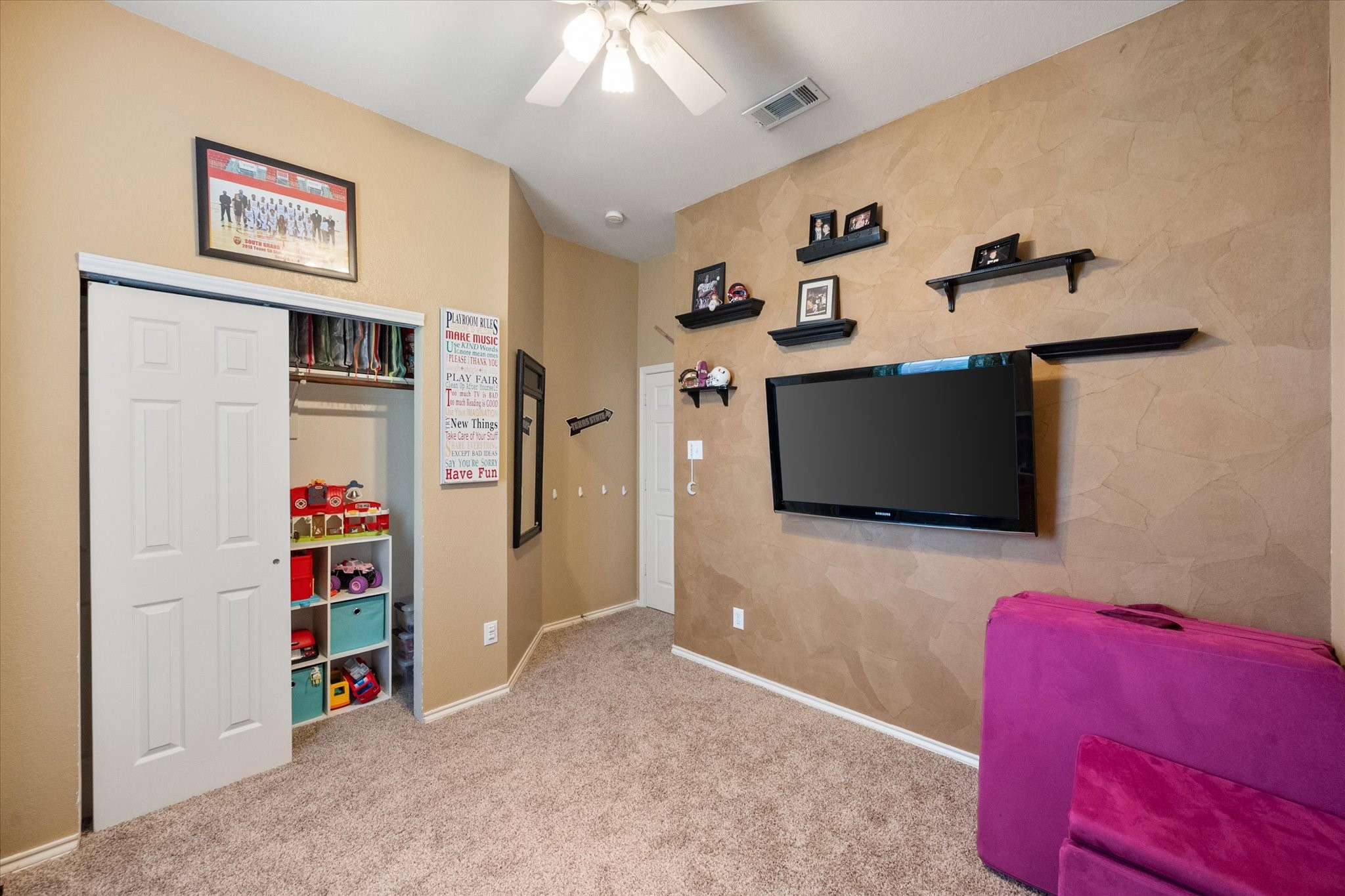 202 Creek Point Lane Arlington TX 76002