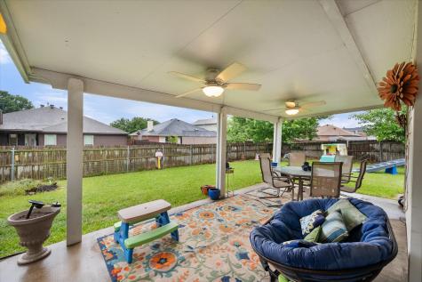 202 Creek Point Lane Arlington TX 76002